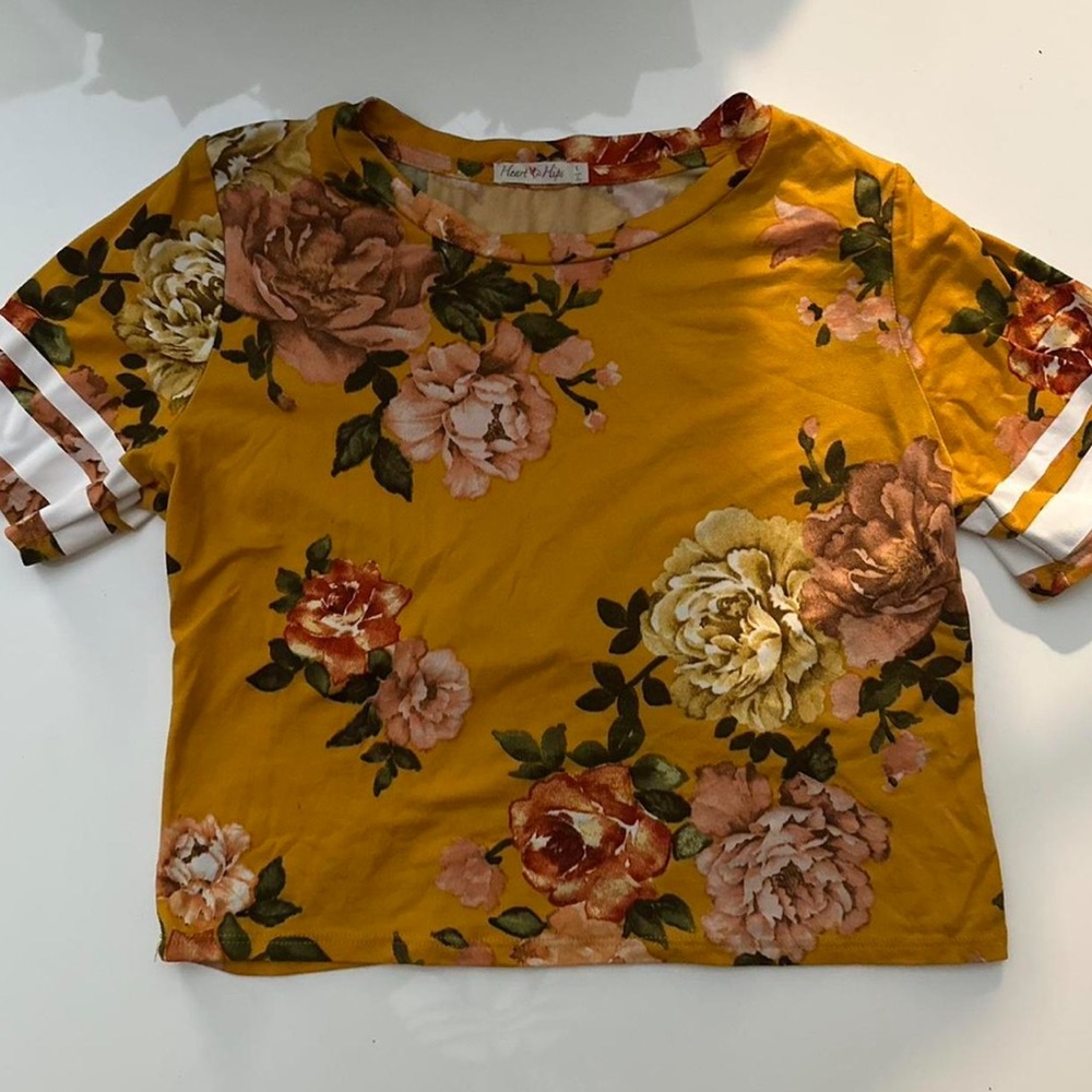 Cute Yellow floral crop top